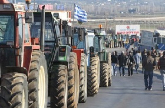 Гърция опитва да избегне блокада на границите с България