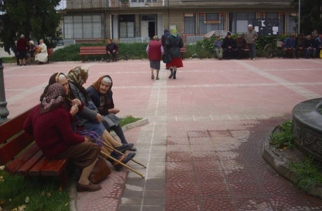 Пак удължават срока за кандидатстване за социални асистенти