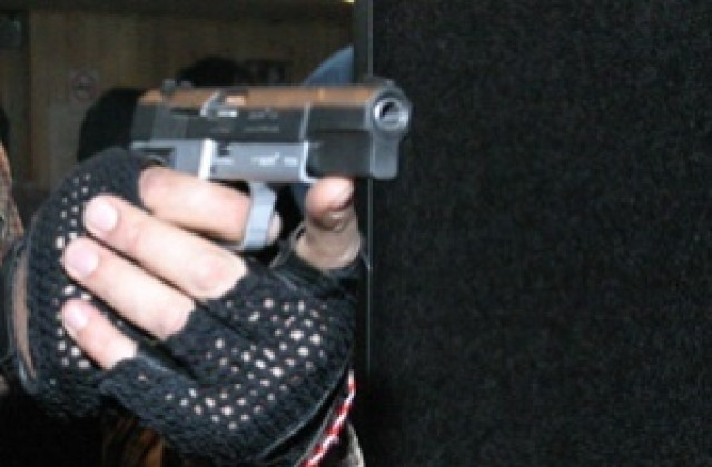 Отвлякоха свекър заради снаха му