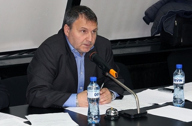 Хаджигаев: Елезов е активен само на пресконференции