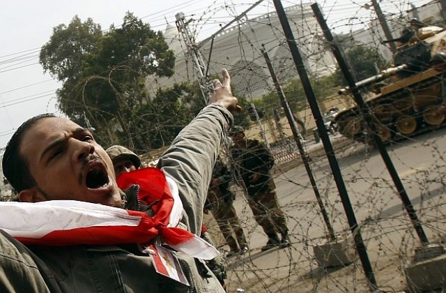 Десетки затворници са убити в египетски затвор