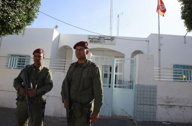 Външният министър на Тунис подаде оставка
