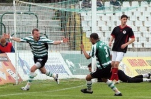 Бъдеща звезда на „Черно море” харесва Робен и Рууни