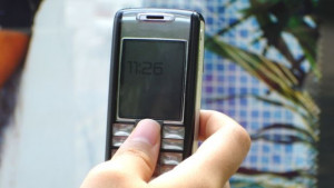 Абонатите на Globul вече могат да плащат със SMS за