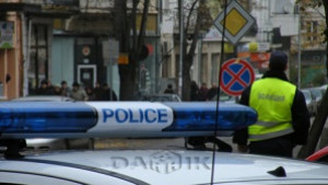 Подпалиха Мерцедес във Враца
