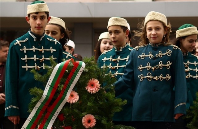 Почит към паметта на Левски и в Търговище