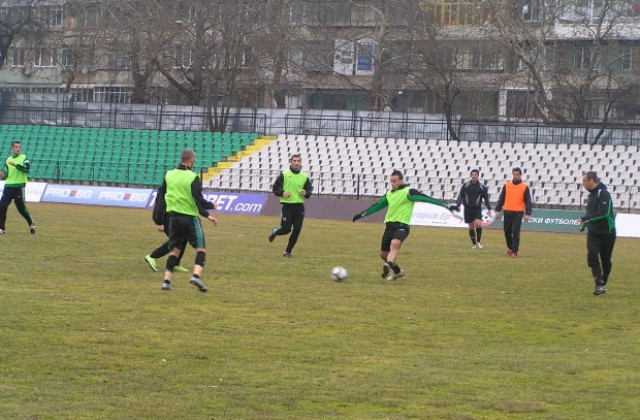 Дани Георгиев с контузия от двустранната игра на Тича