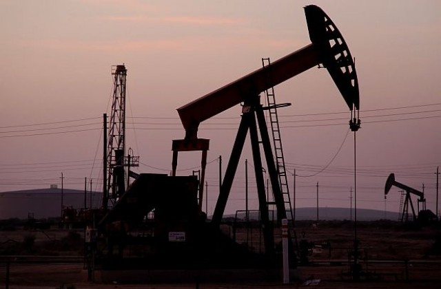 Петролът управлява света