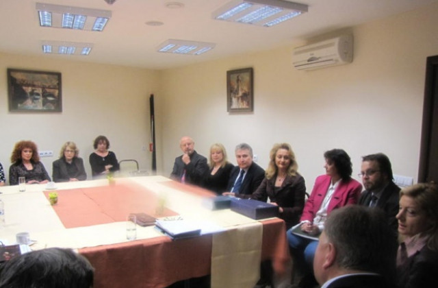 Операта става партньор с Internationаl Opera Productions