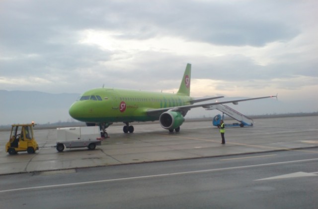Летище Пловдив е отворено и работи нормално при зимни условия