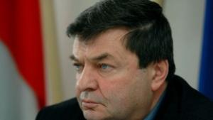 Божинов Общото между Плевнелиев и куклата Барби и двамата са