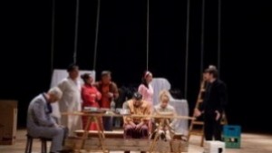 Песимистът срещу оптимиста двубоят е тази вечер във Варненския театър