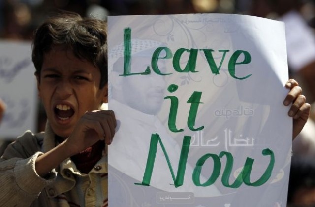 Сблъсъци между привърженици и противници на президента в Йемен