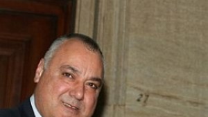 Николов Правят се опити да се провали заседанието на комисията