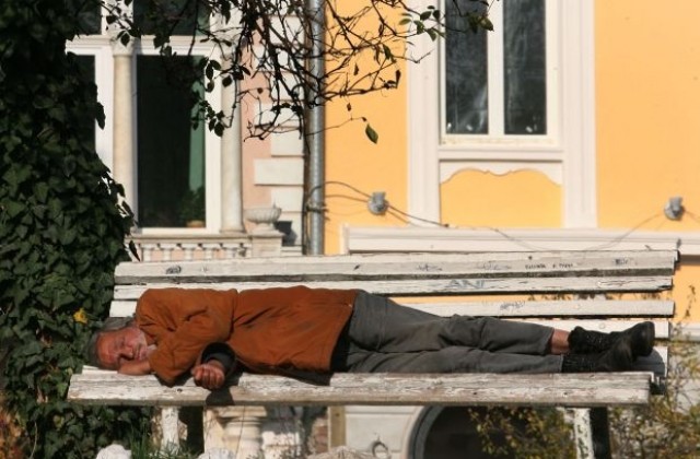 Стреляха по бездомници в София