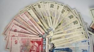 Мъж излъга продавачка открадна 1419 лв