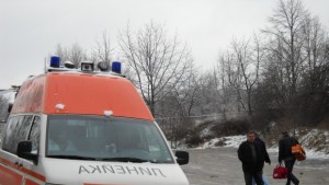 Парамедиците няма да решат проблема с кадрите в спешната помощ