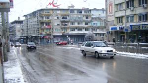 Облачно със слаби валежи от сняг