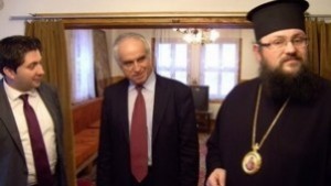 Областният управител и кметът на Троян на официална визита при