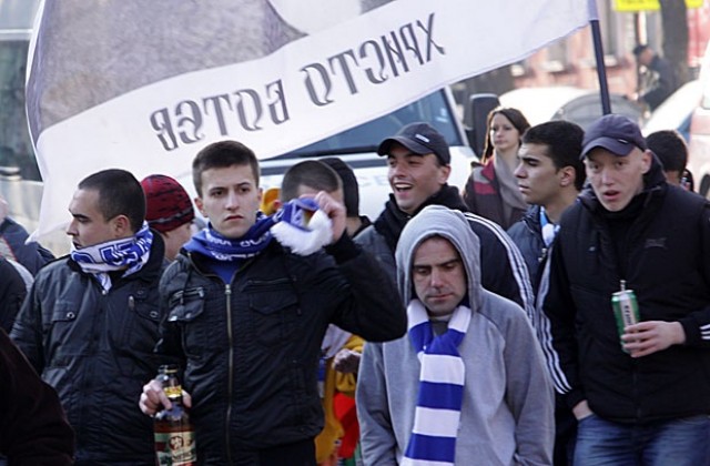 Общината ще предложи футболните срещи да се провеждат по обяд