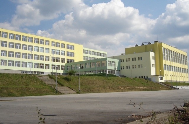 Еднодневна дървена ваканция за Природоматематическа гимназия