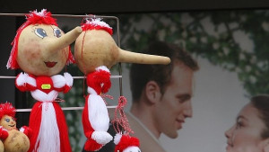 Мартенички в помощ на децата от дома във Виница