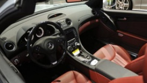 Повишаващите се цени на горивата хвърлят сянка върху автоизложението в