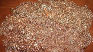 Данъчни държат изкъсо търговци на бижута