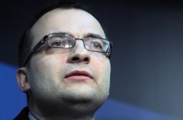Димитров: Когато правителството е слабо, монополите се разпищолват