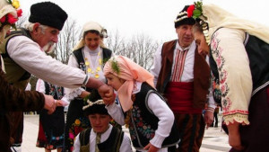 Сирни Заговезни отбелязват в Крепост и Радиево с Оратник и