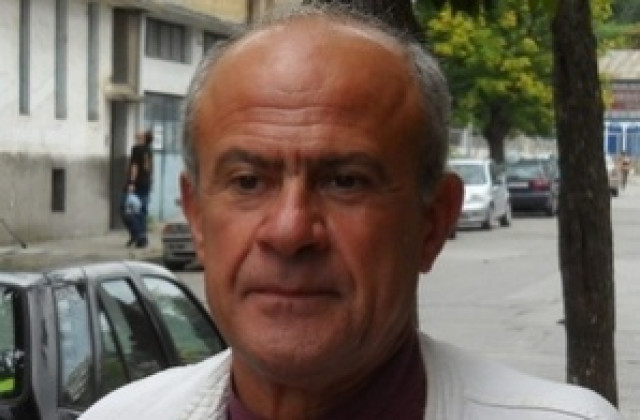 Маестро Минчо Минчев ще свири в Бургас