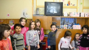 Децата от детска градина Слънце изработиха картички за 8 март