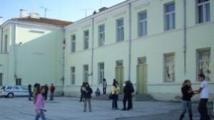 Запълват свободното време на учениците
