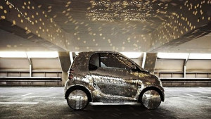 Smart ForTwo светна като дискотека
