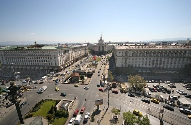 Преместването на държавни структури извън София и регионалната политика