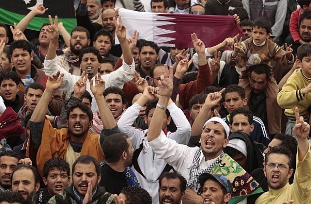 Бенгази празнува след резолюцията на ООН, Кадафи се отказва от атаката срещу града