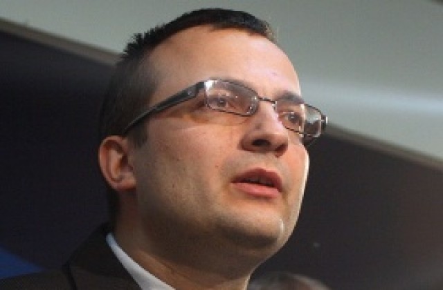 Димитров: Монополистите трябва да имат респект към държавата