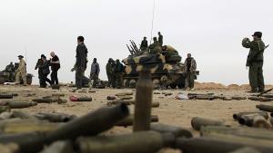 Започва война