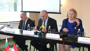 Евросредствата трябва да се разпределят от един управляващ орган