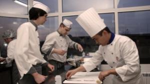 Кулинарната академия с участник в Lord of the Chefs