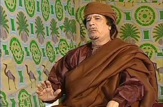 Кадафи отново заплаши Запада с дълга война и победа