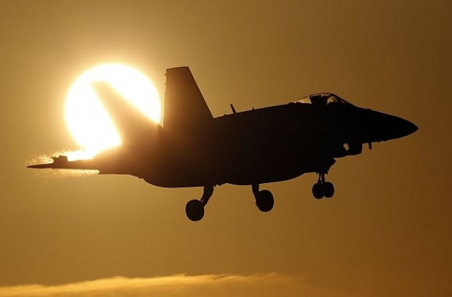 Кой е мозъкът на операцията срещу Кадафи?