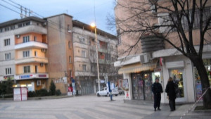 Освободиха служителка от банката Похитителят поискал цигари и безалкохолно