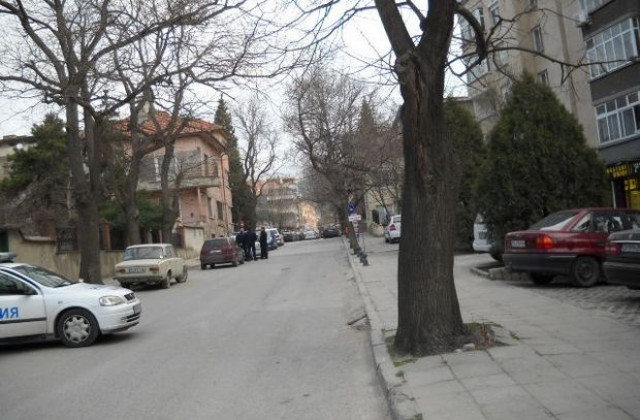 Освободени са още две от заложниците в банката