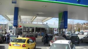 Данъчни наблюдават бензиностанции в Шумен Разград и Търговище