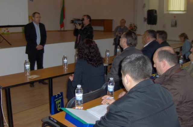 Македонска делегация на посещение в Пиринско
