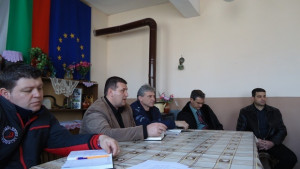 Във Воденичане искат полицай поне два дни в селото