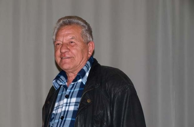Изгонили Лили Иванова от разградския театър