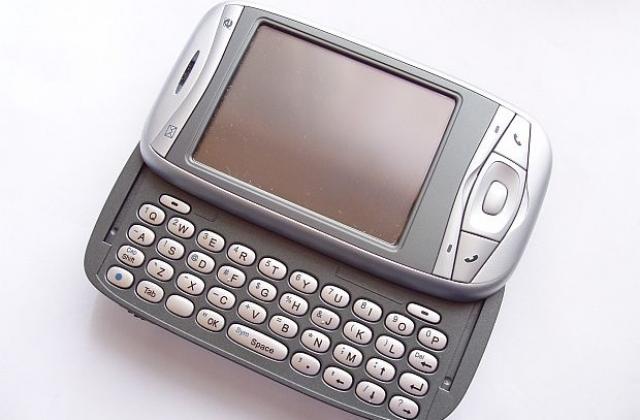 Пазарът на смартфони нараства с 50% през 2011 г.