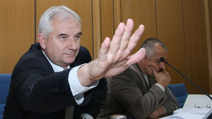 Няма конфликт на интереси при шефа на СОС